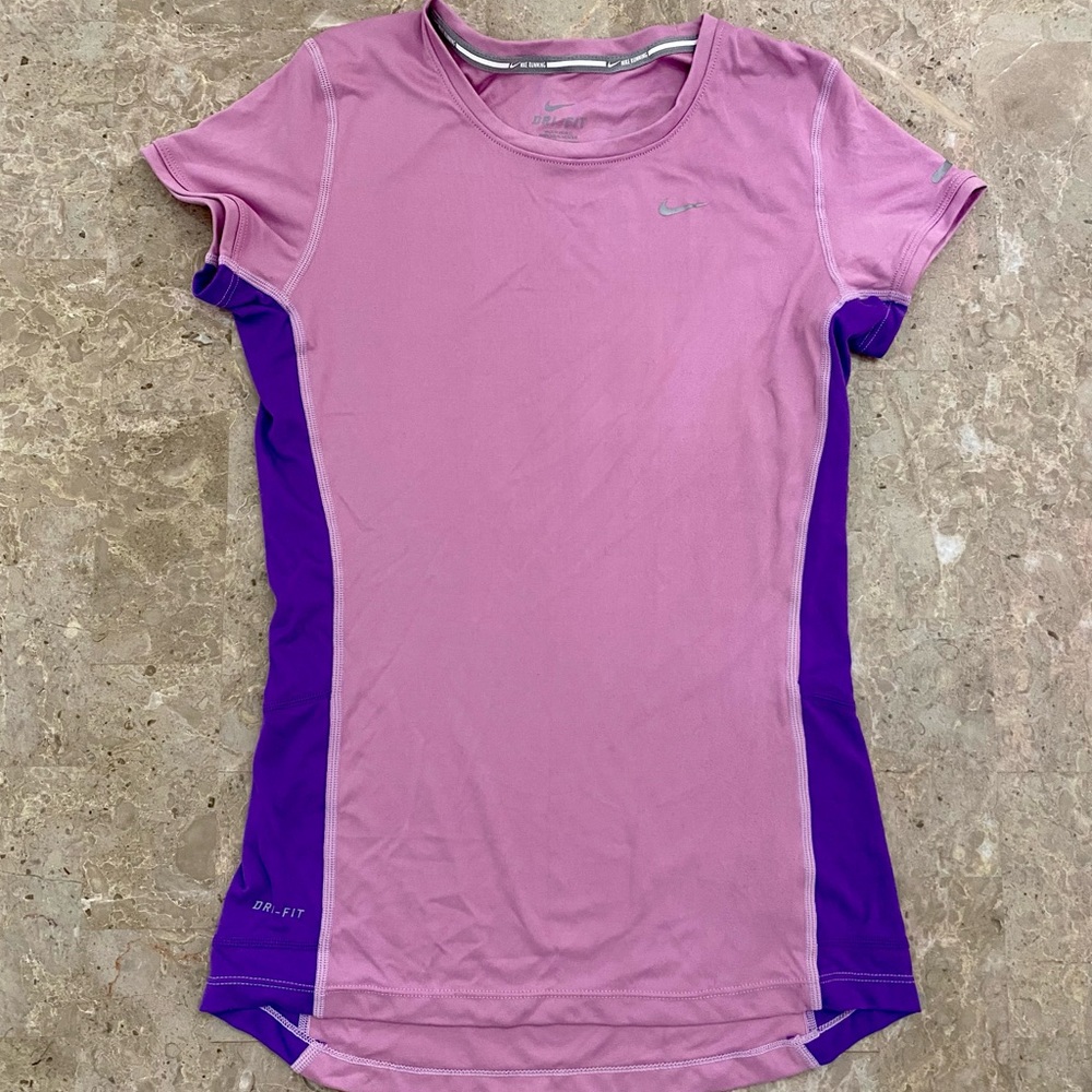 Nike Dri-Fit Purple/Pink Short Sleeve Shirt Size XS